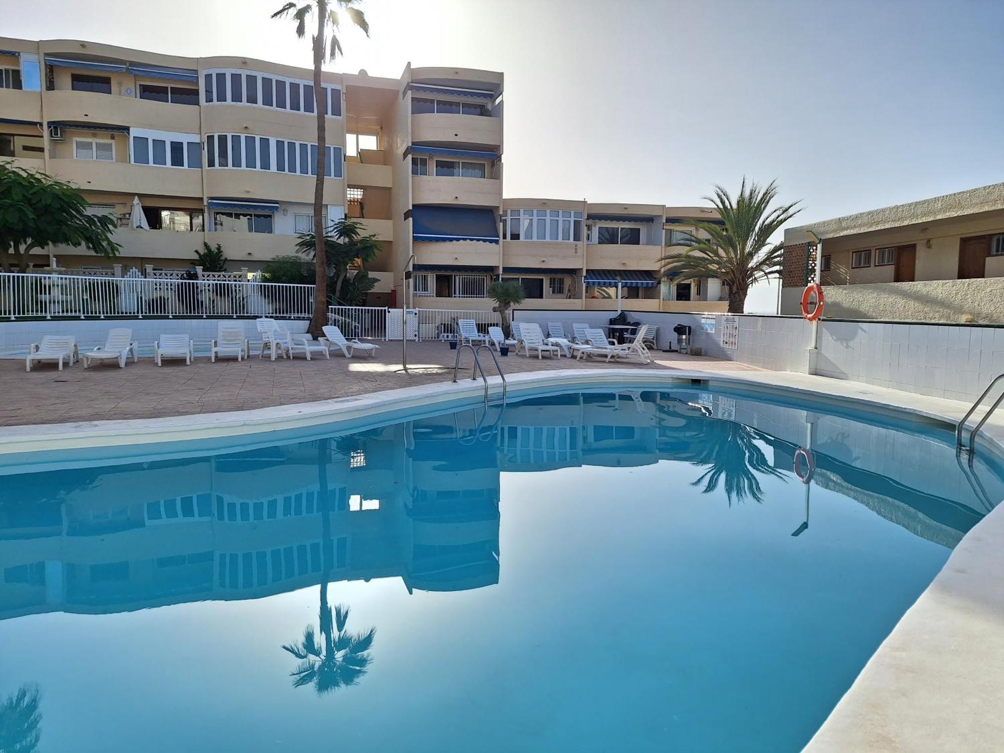 White And Quiet! Modern Apartment In San Agustin San Bartolome de Tirajana  Exterior photo